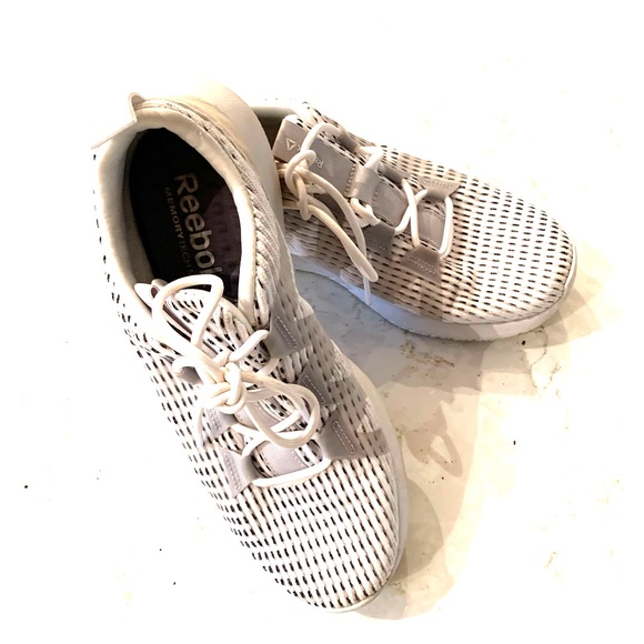 Reebok Shoes - Reebok Runners